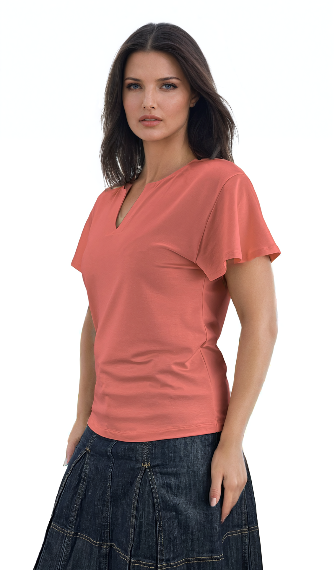 Дамска блуза - тениска къс ръкав остро деколте