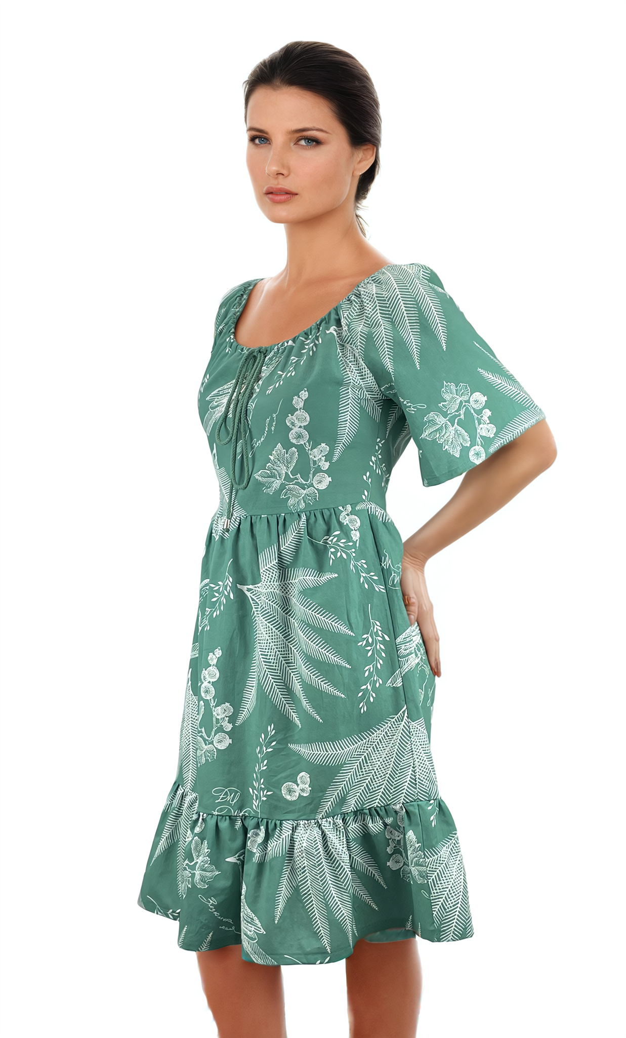 Дамска рокля с къс ръкав обло деколте