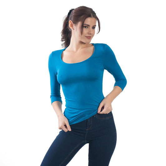 Дамска  тениска с 3/4 ръкав обло деколте