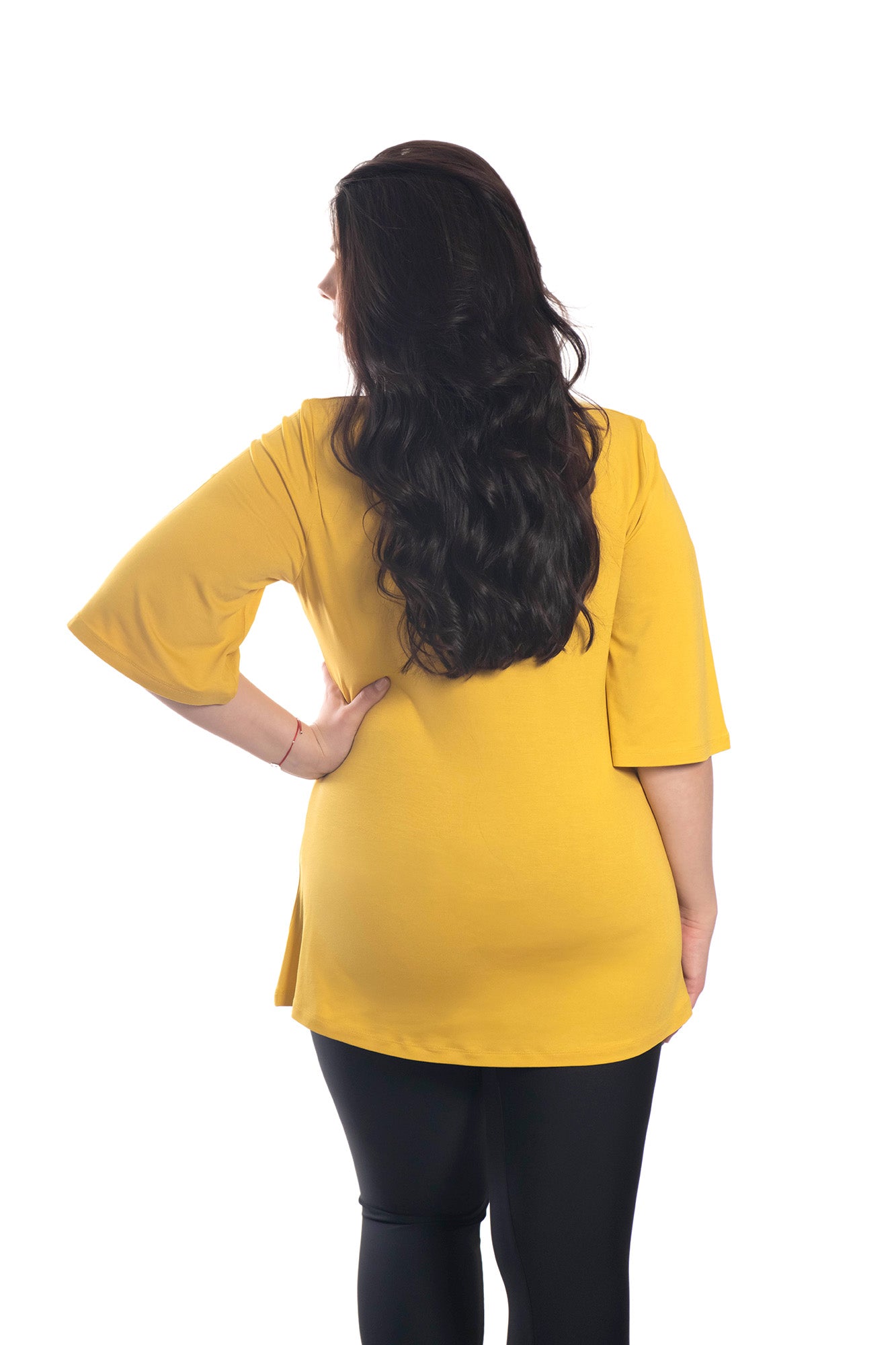 Дамска  туника с 3/4 ръкав обло деколте