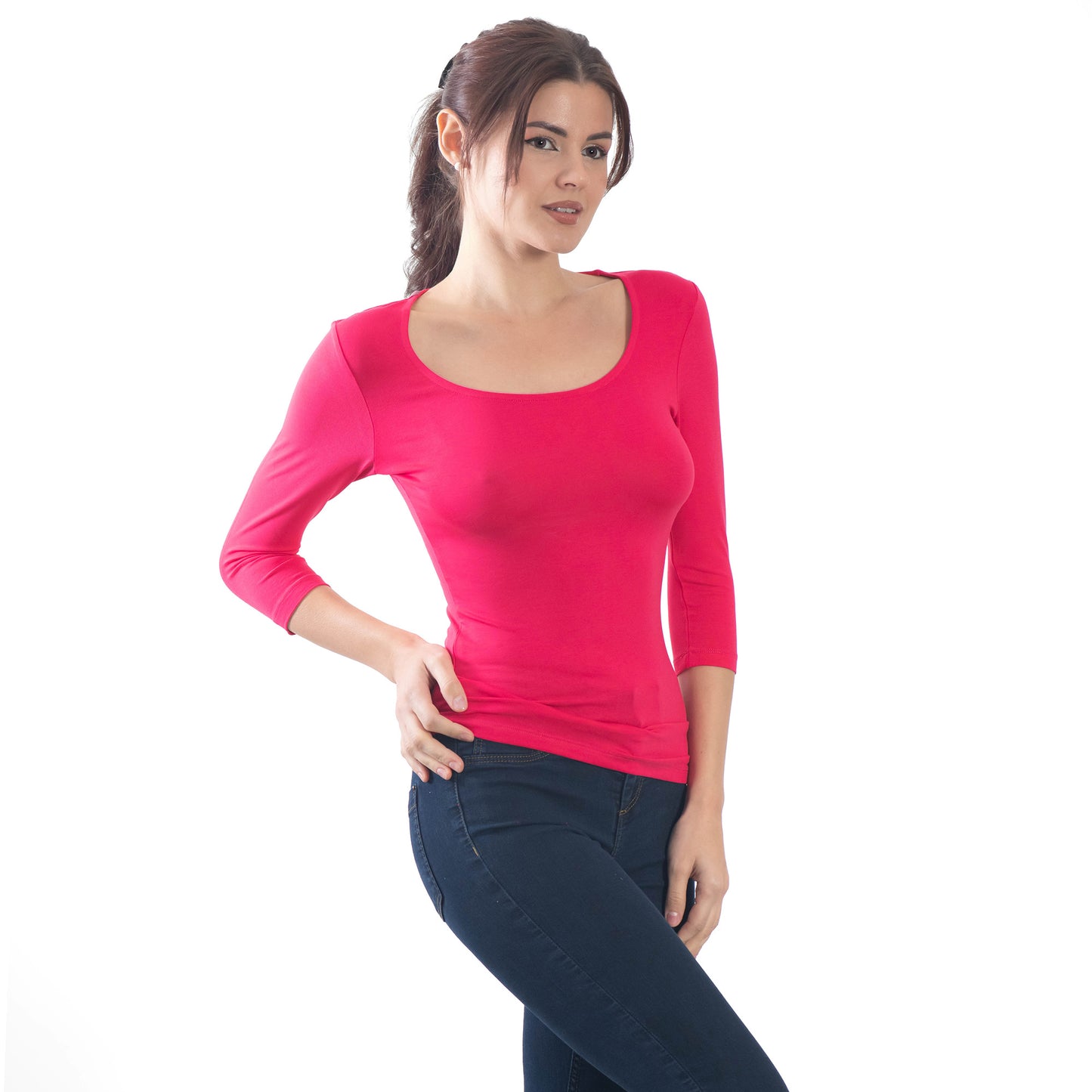 Дамска  тениска с 3/4 ръкав обло деколте