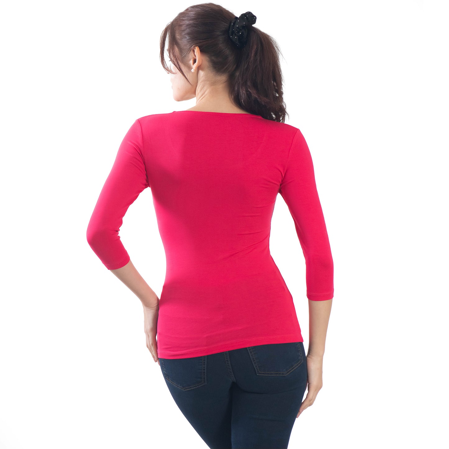 Дамска  тениска с 3/4 ръкав обло деколте