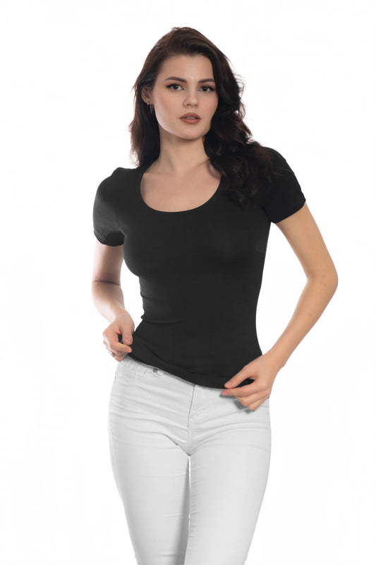 Дамска  тениска с къс ръкав обло деколте