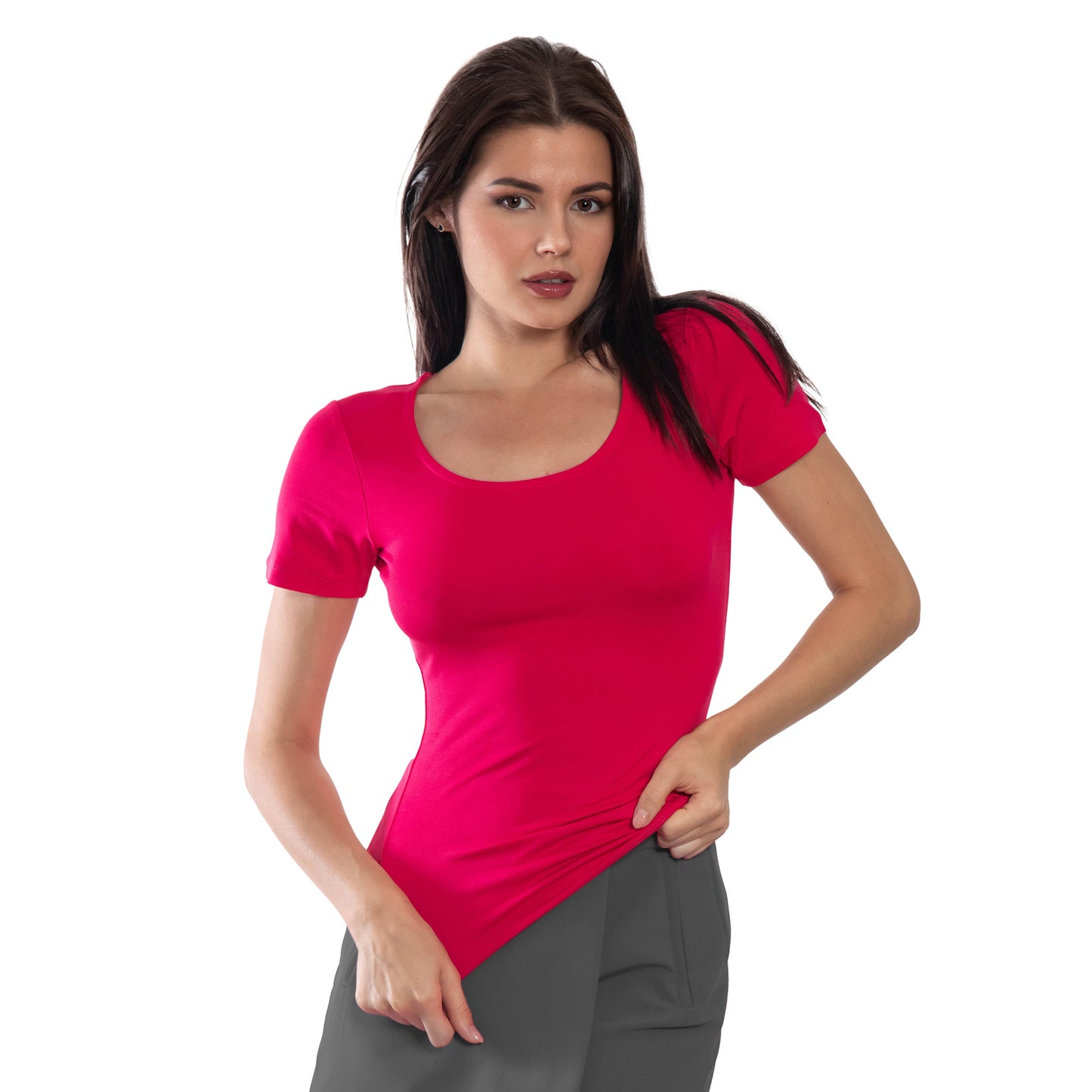 Дамска  тениска с къс ръкав обло деколте