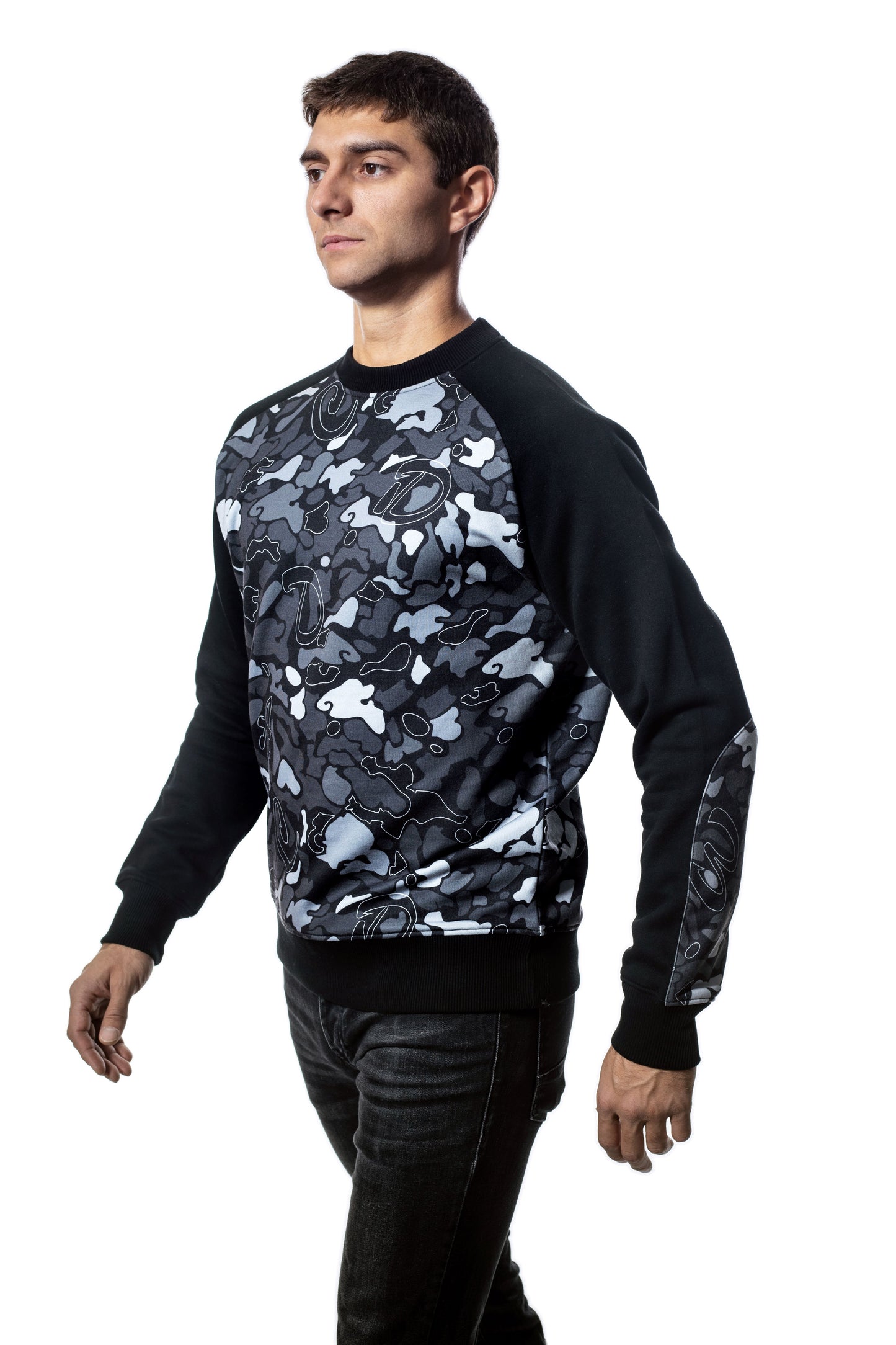 Мъжки  суичър с дълъг реглан-ръкав обло деколте