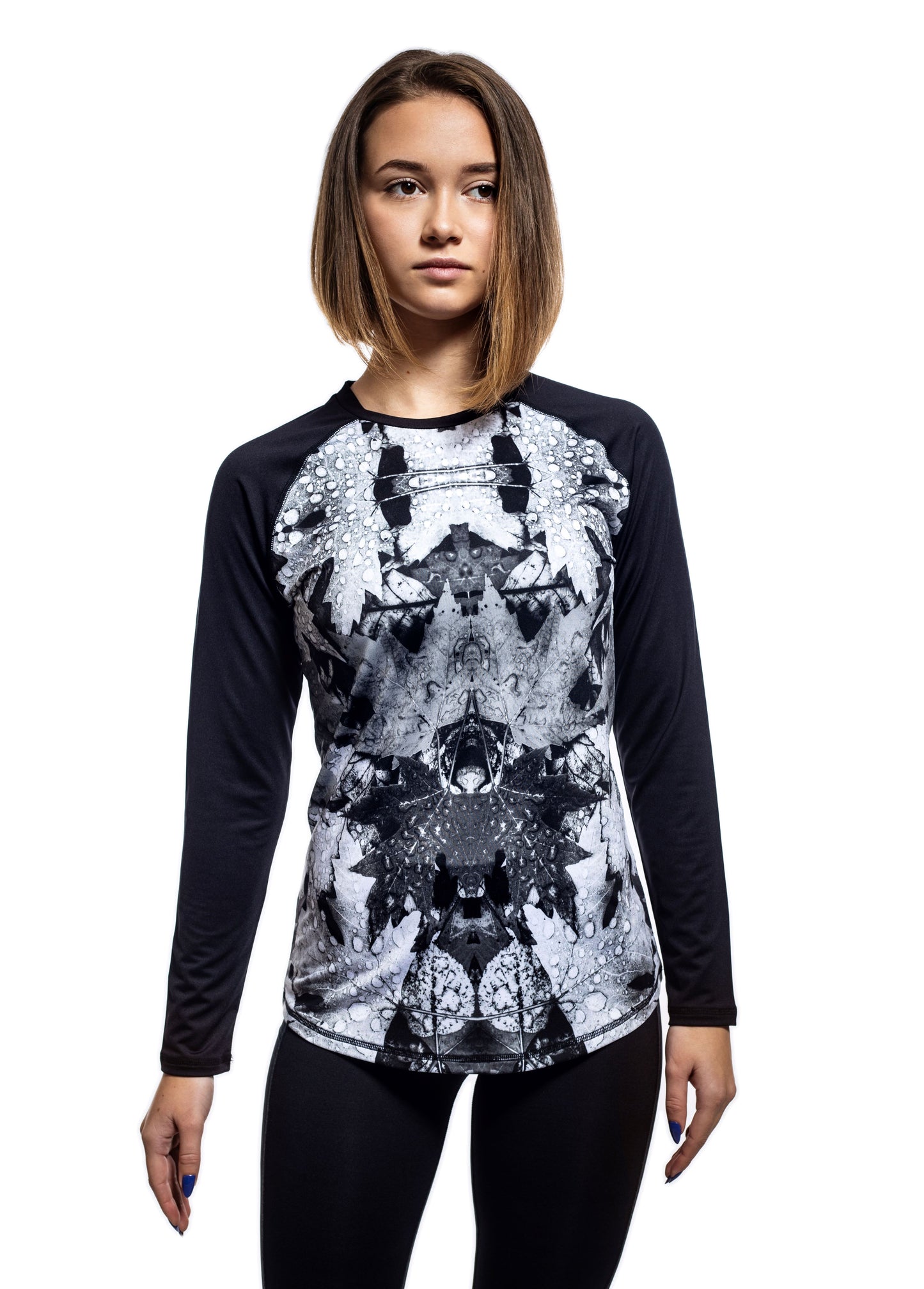 Дамска  тениска с дълъг реглан-ръкав обло деколте