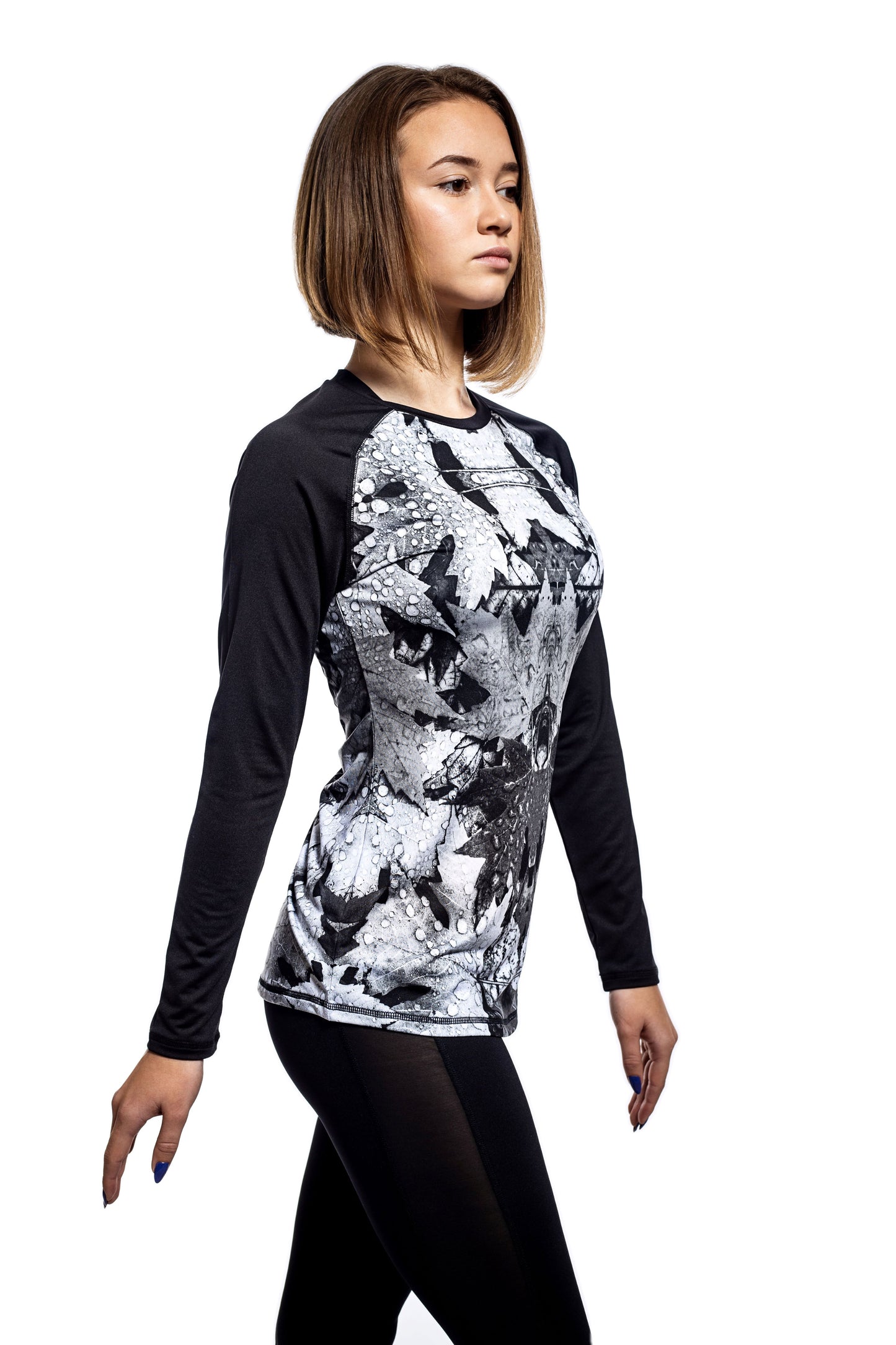 Дамска  тениска с дълъг реглан-ръкав обло деколте