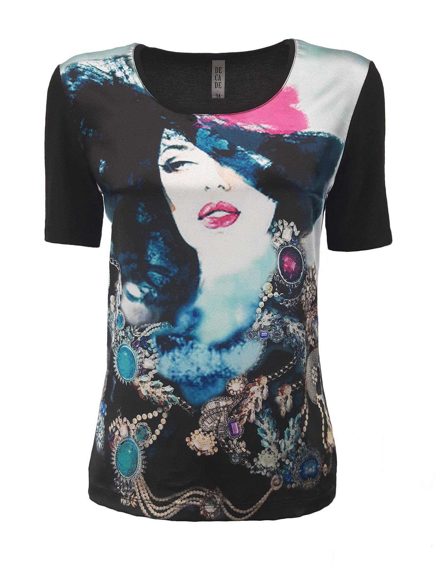 Дамска  тениска с къс ръкав обло деколте