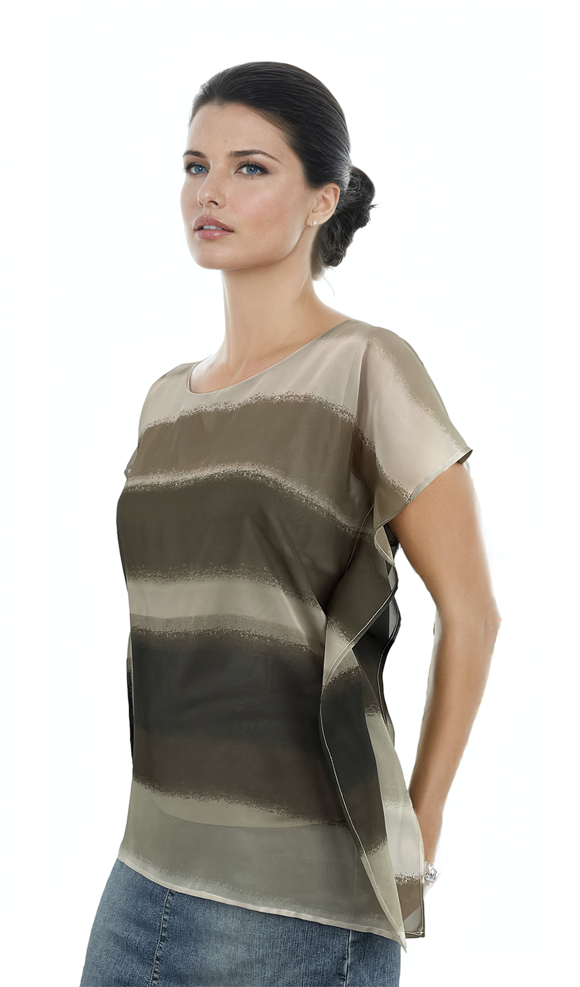 Дамска  блуза - тениска с къс ръкав обло деколте