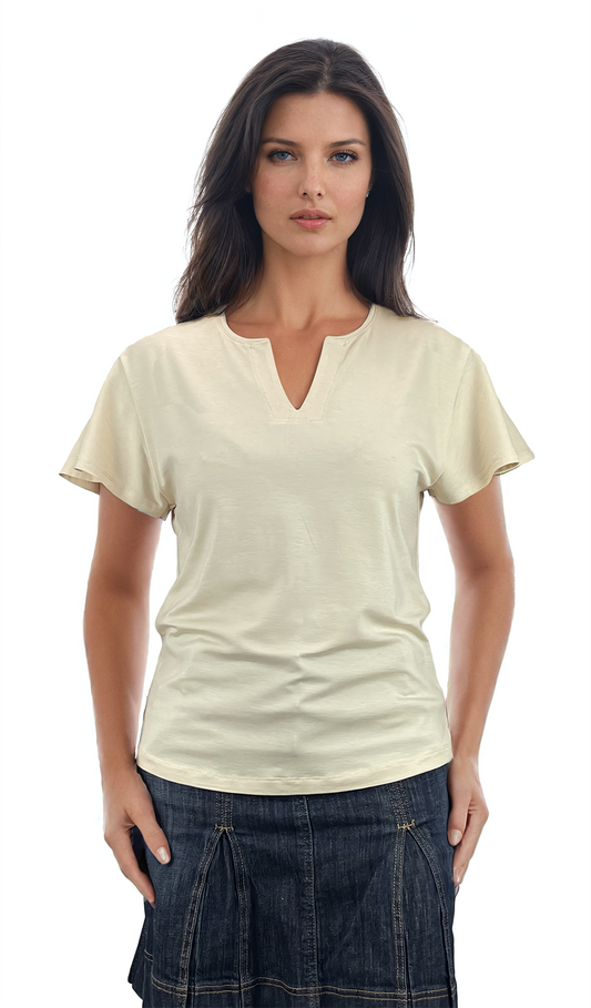 Дамска блуза - тениска къс ръкав остро деколте