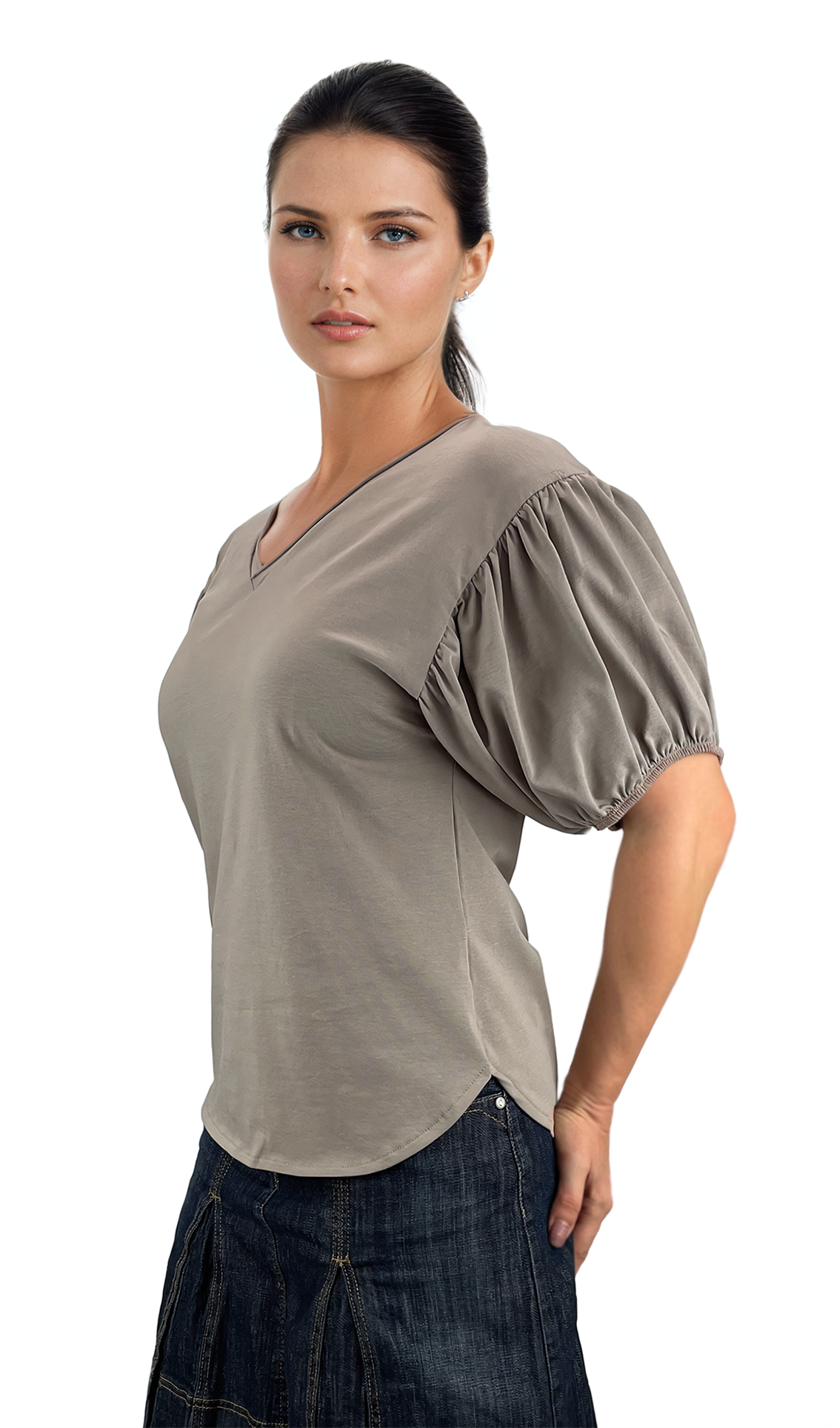 Дамска блуза - тениска къс ръкав остро деколте