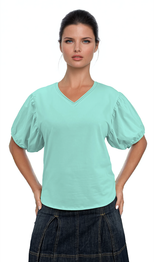 Дамска блуза - тениска къс ръкав остро деколте